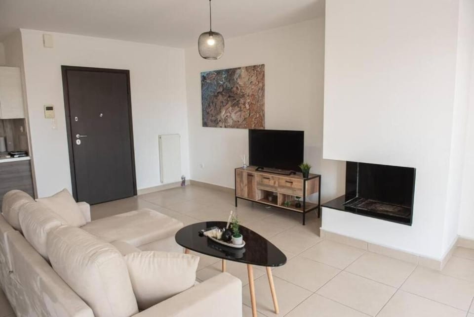 TV and multimedia, Living room, Seating area, flat iron