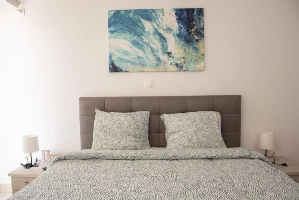 Bed, Decorative detail, Bedroom