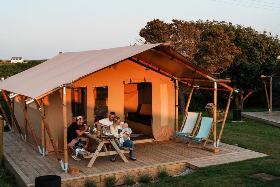 Patio, BBQ facilities, VIP