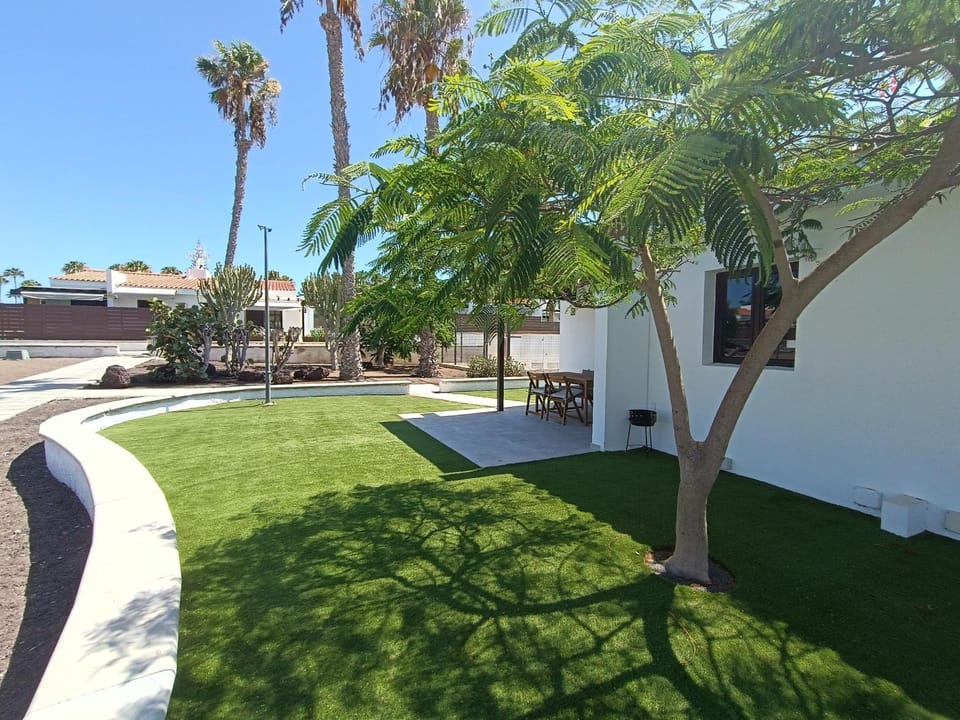 Property building, Garden