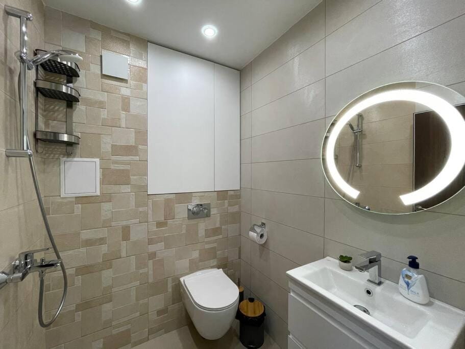 Shower, Toilet, Bathroom