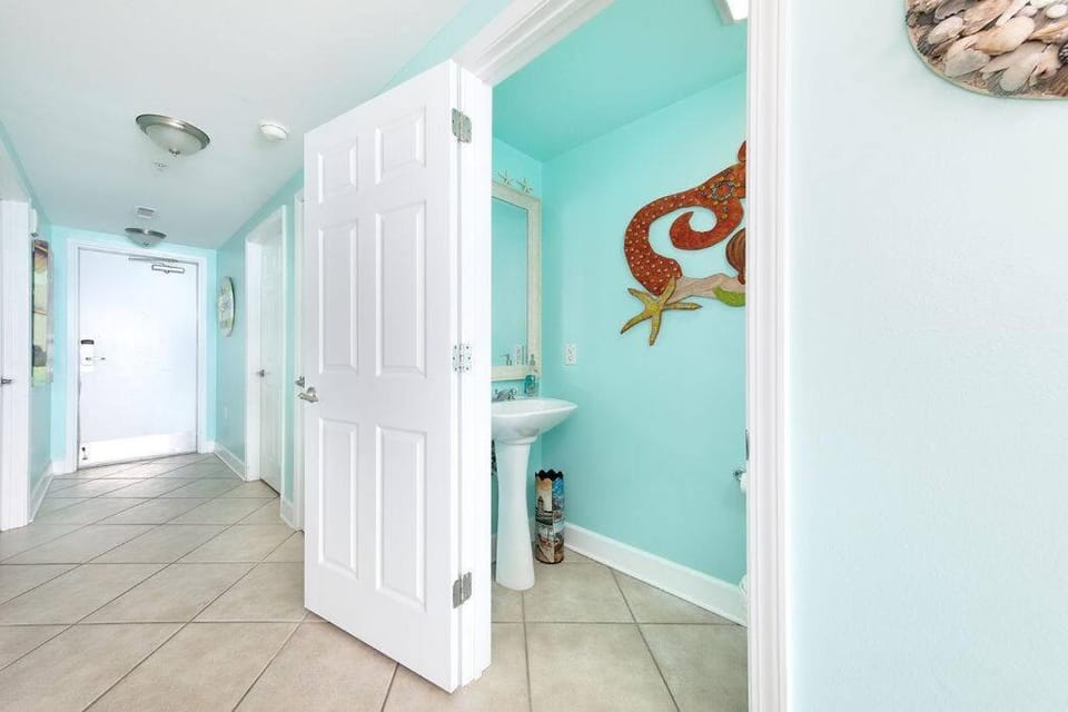 West Beach Condo in Gulf Shores Apartment in West Beach