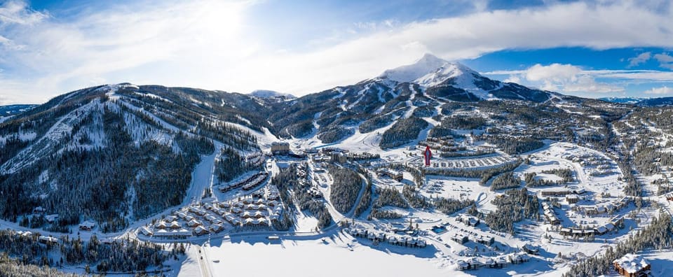 Property building, Bird's eye view, Winter, Skiing