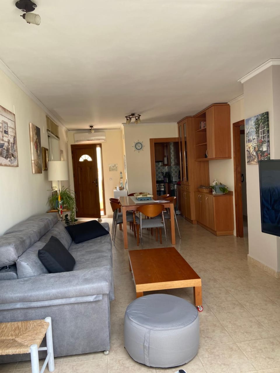 Living room, Dining area