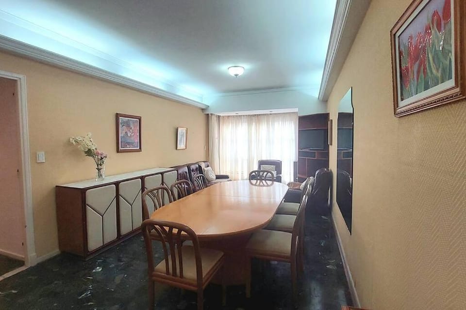 Muy Amplio Departamento en el Centro a cuadras del Mar y Casino Apartment in Mar del Plata