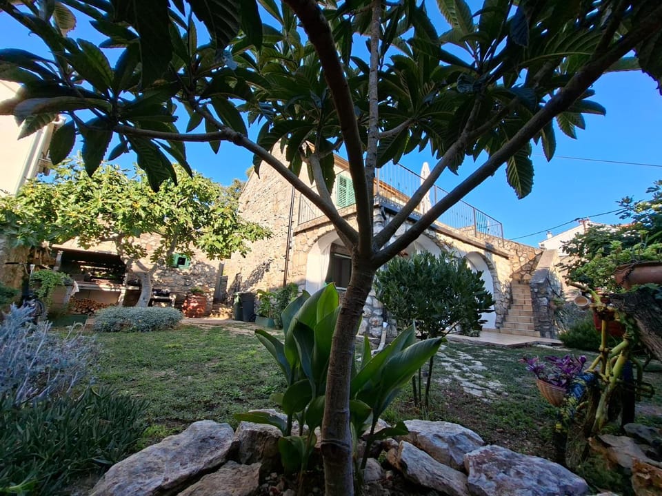 Stone House with garden Laganini House in Šibenik