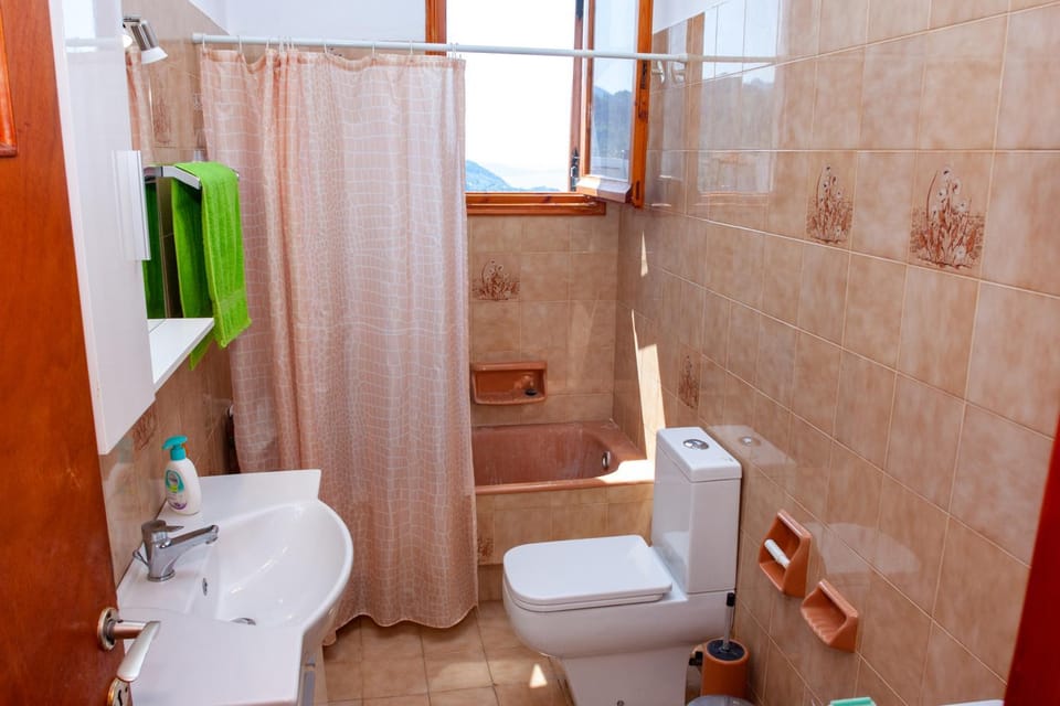 Anna's House Apartment in Sporades, Greece