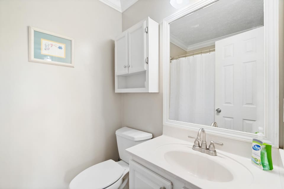 Toilet, Bath