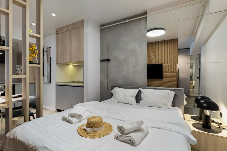Bed, Photo of the whole room, Bedroom, towels, wardrobe