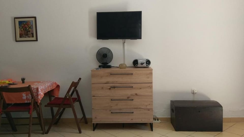 TV and multimedia, Evening entertainment
