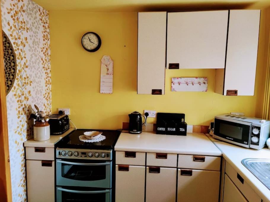 Coffee/tea facilities, Kitchen or kitchenette, minibar, pet friendly, toaster