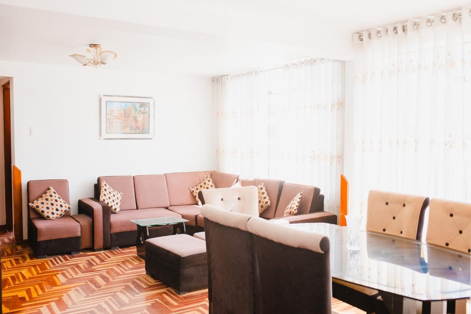 Living room, Seating area, Dining area