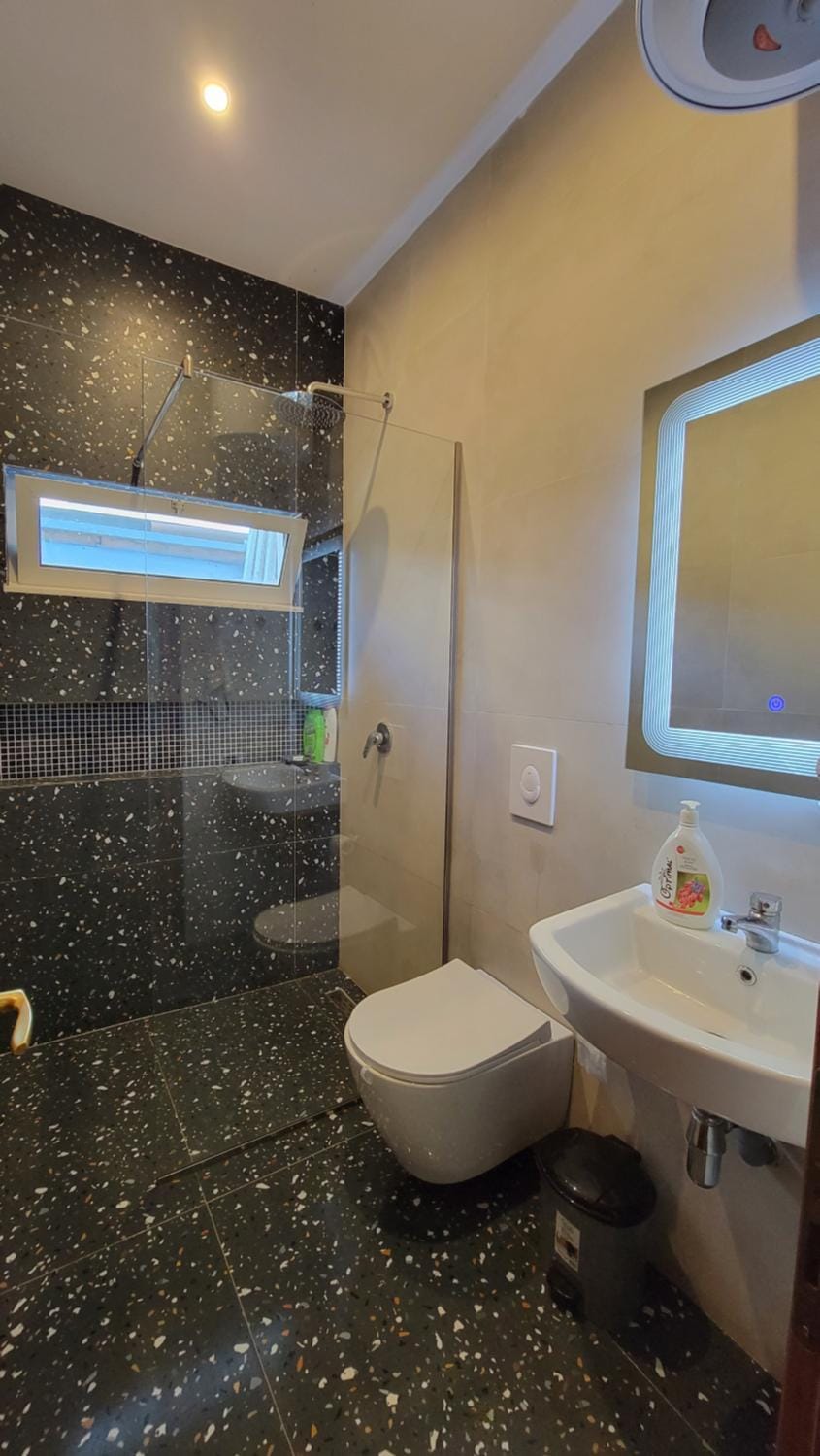 Shower, Toilet, Bathroom