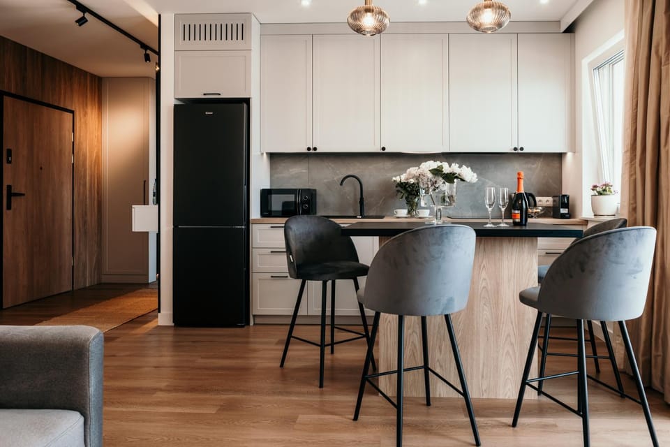 Kitchen or kitchenette, Dining area, minibar, pet friendly, stove