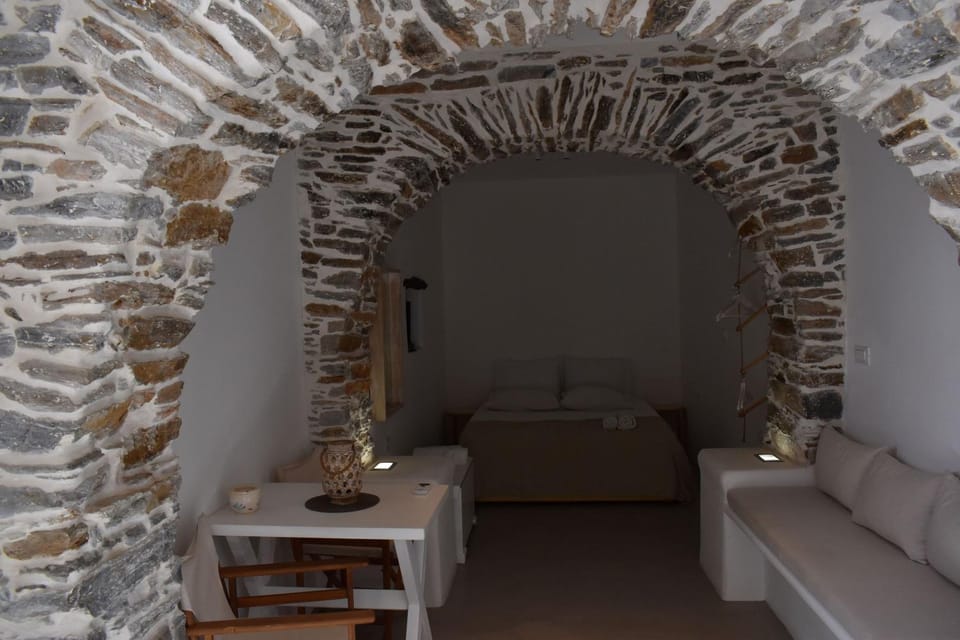 Chora Cozy Studios - Kythnos Apartment in Kea-Kythnos