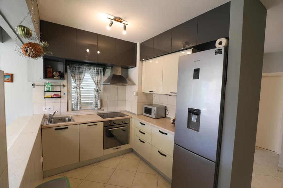 Property building, Kitchen or kitchenette