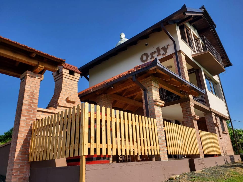 Kuća za odmor Orly, jacuzzi, sauna, prekrasan pogled Villa in Hungary