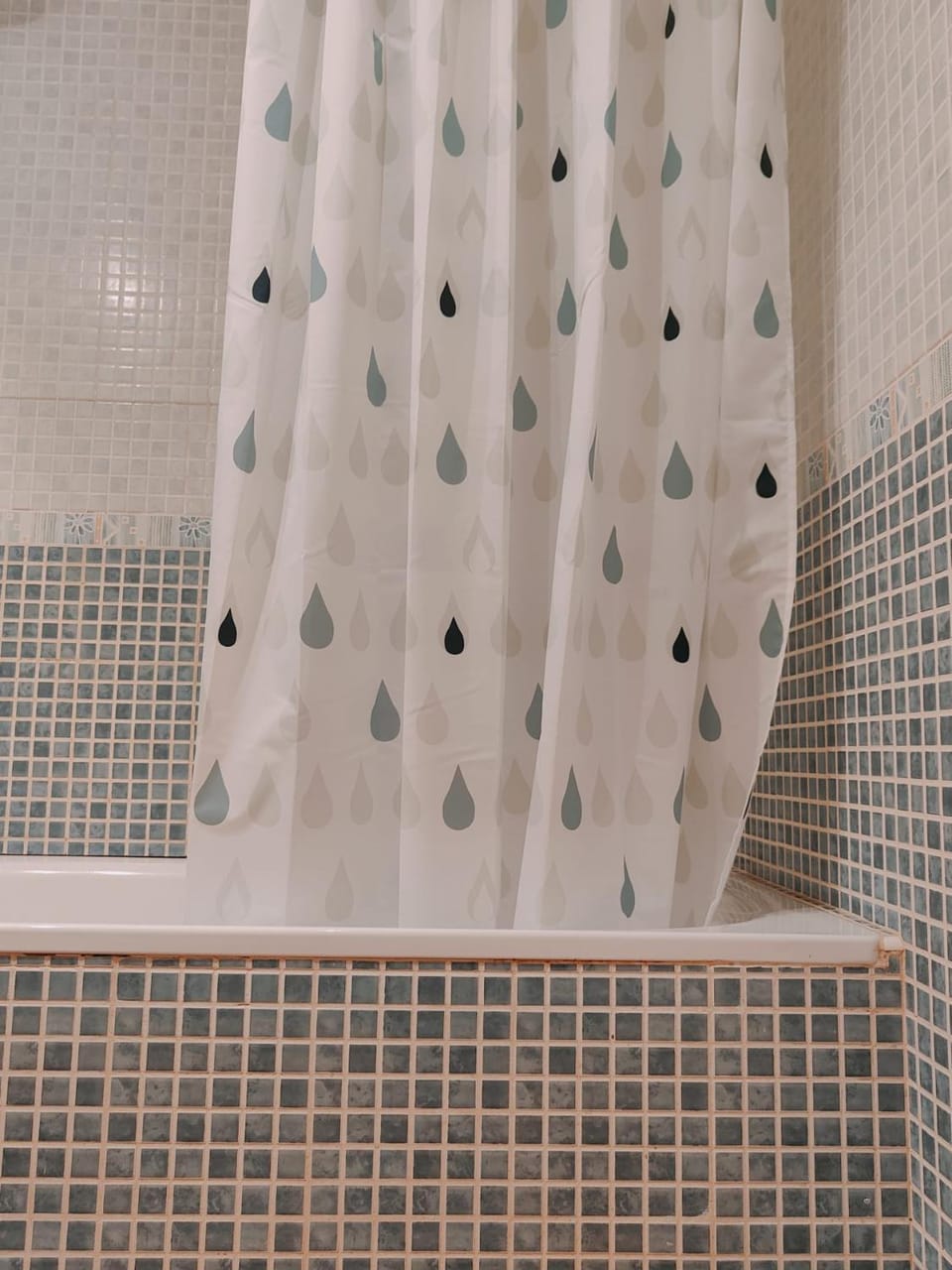 Bathroom, Bath