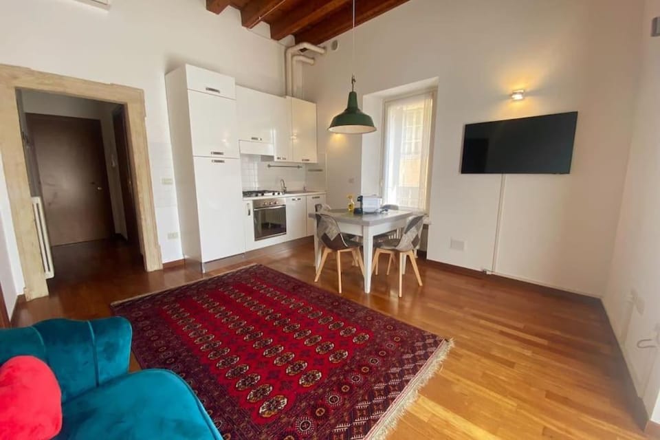 TV and multimedia, Kitchen or kitchenette, Living room, Seating area, Dining area, pet friendly, air conditioner, air conditioner