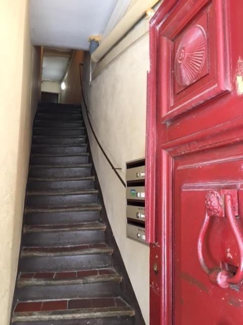 Nîmes centre sur les toits - clim mobile Apartment in Nimes