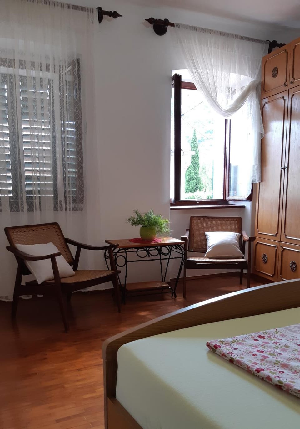 Seating area, Bedroom