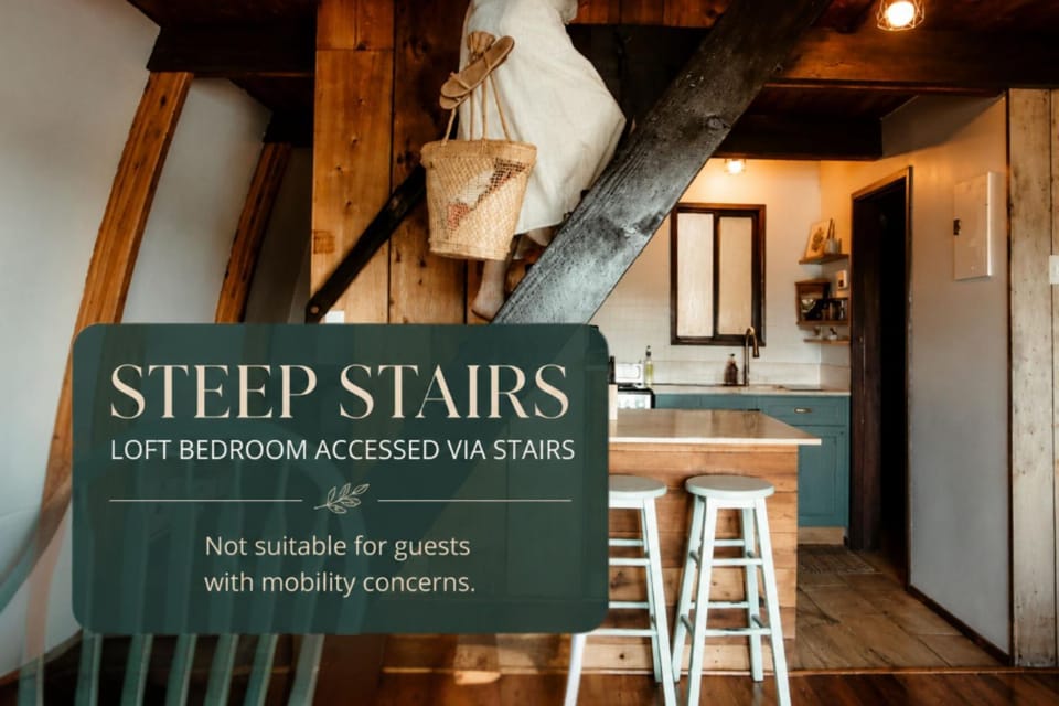 Jade Resort-Oceanfront Suites in Gowlland Harbour Apartment in Campbell River