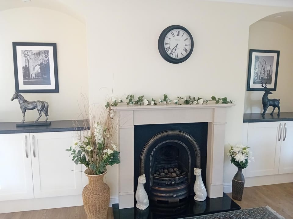 Abbeyside Cottage House in England