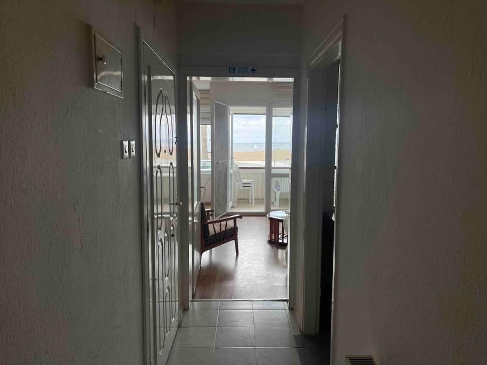 Dikili Sahilde Denize Sıfır Daire Apartment in İzmir Province