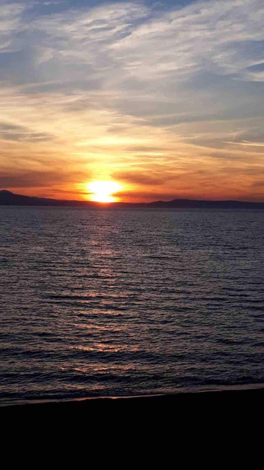 Dikili Sahilde Denize Sıfır Daire Apartment in İzmir Province