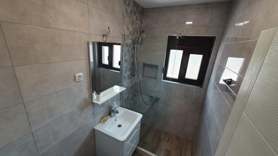 Shower, Bathroom, Bath