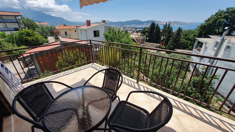 Property building, Day, Natural landscape, View (from property/room), Balcony/Terrace, Sea view