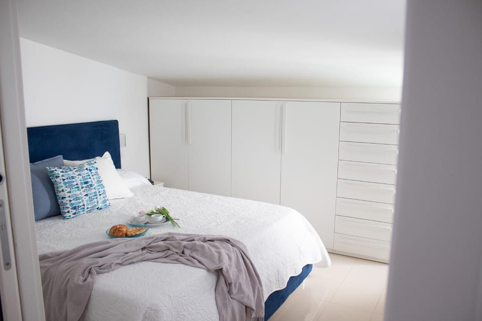 Bed, Photo of the whole room, Bedroom, towels, wardrobe