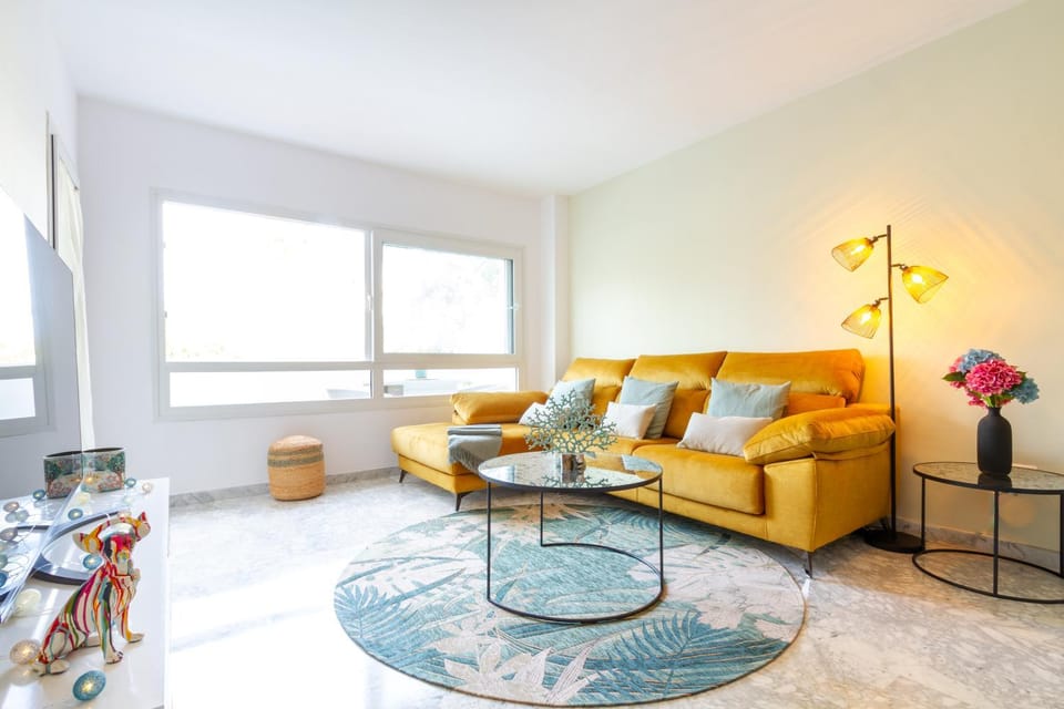 View (from property/room), Living room, Photo of the whole room, Seating area