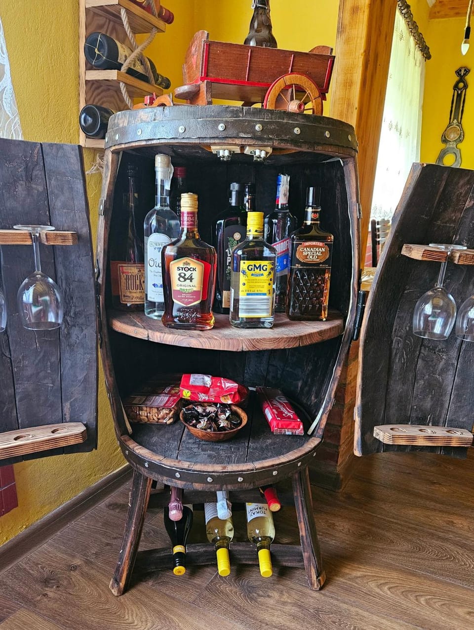 Lounge or bar, Drinks