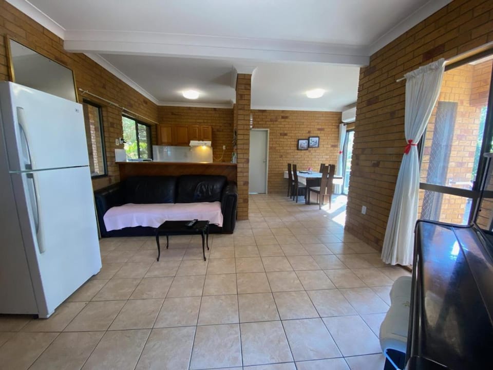 Cosy holiday entire unit 1 House in Sunshine Coast