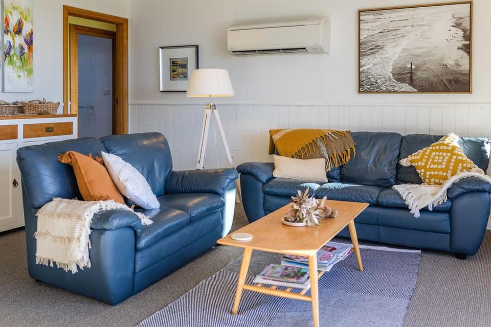 Beach Break - Diamond Island House in Bicheno