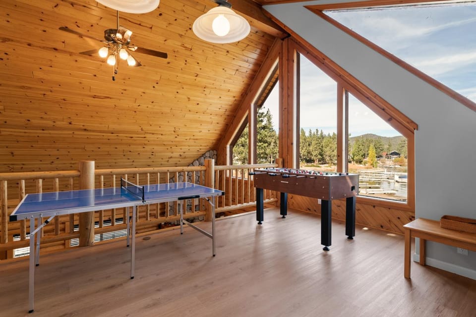 Game Room, Table tennis