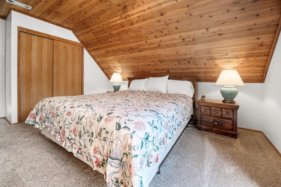 Bed, Bedroom, wardrobe