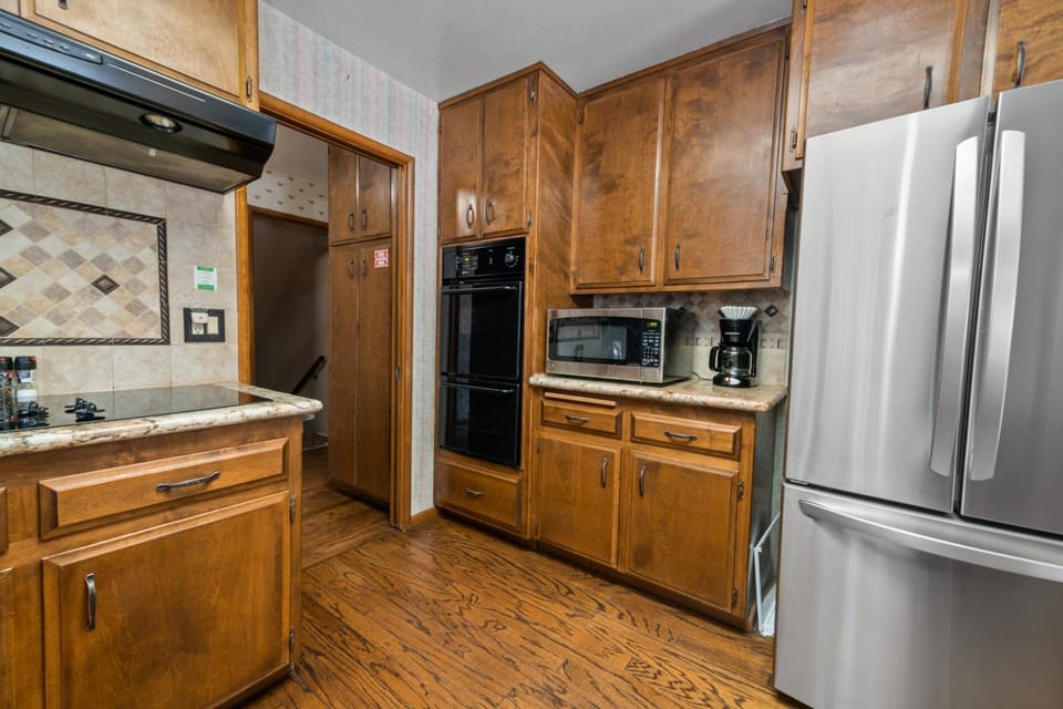 Coffee/tea facilities, Kitchen or kitchenette, minibar, pet friendly, stove