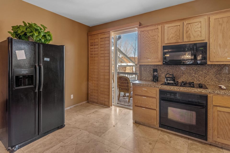 Kitchen or kitchenette, minibar, pet friendly, stove