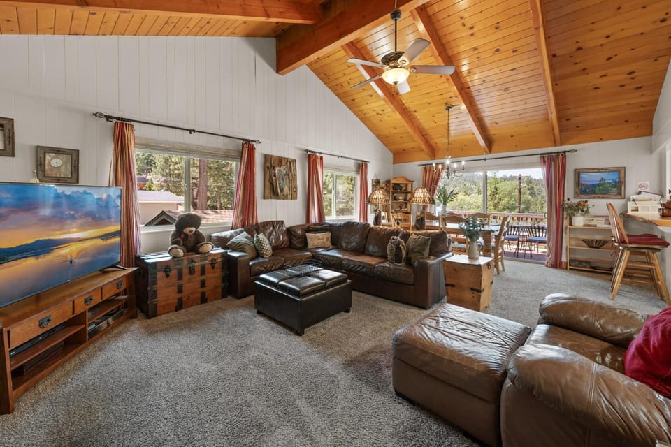 TV and multimedia, Living room, Seating area