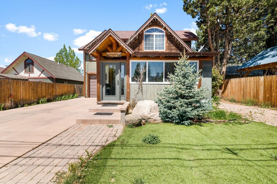 Property building, Day, Natural landscape