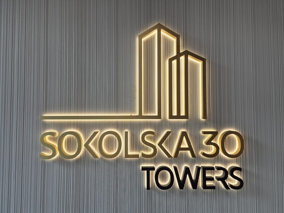 15 piętro SOKOLSKA 30 TOWERS apartments - KLIMATYZACJA - LUX - PARKING - SAUNA - GYM- and THE BEST VIEW in KATOWICE Apartment in Poland