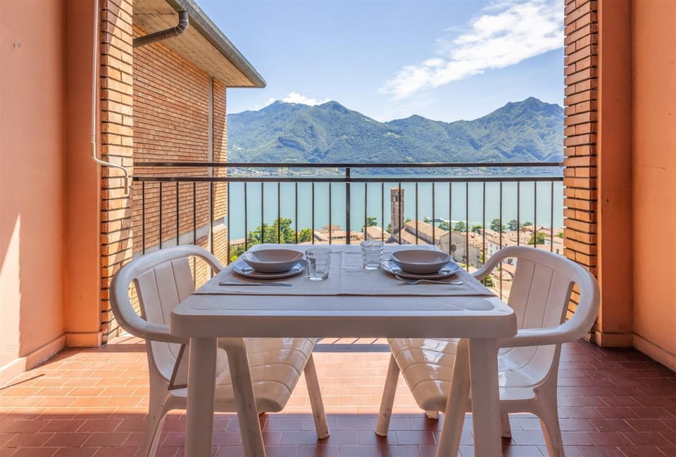 Day, Natural landscape, View (from property/room), Balcony/Terrace