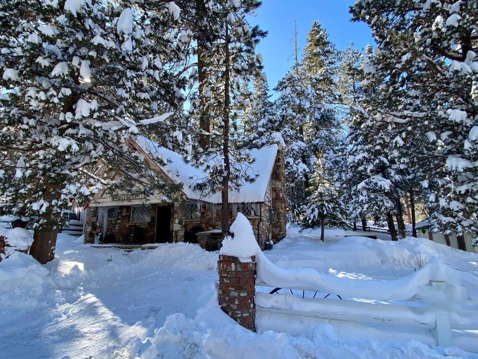 Property building, Day, Winter