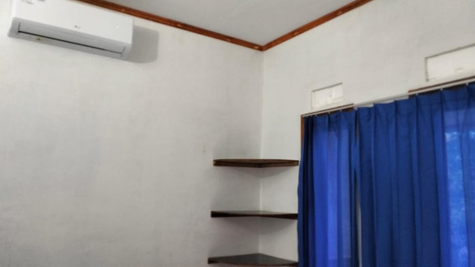 Property building, air conditioner