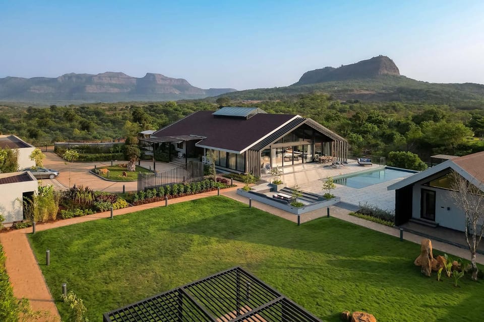 Property building, Garden view