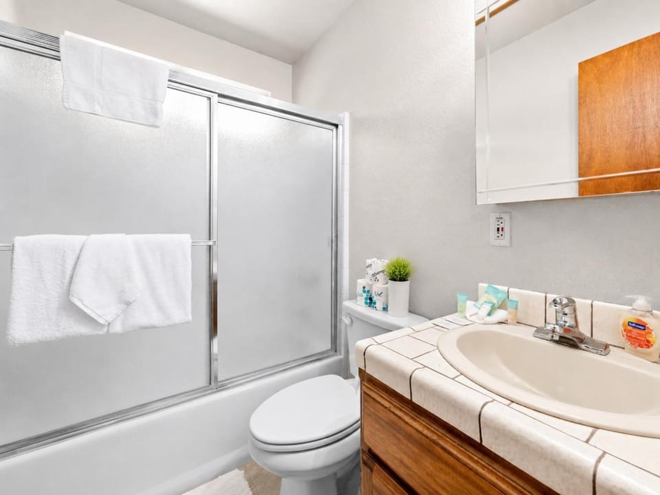 Bathroom, Bath