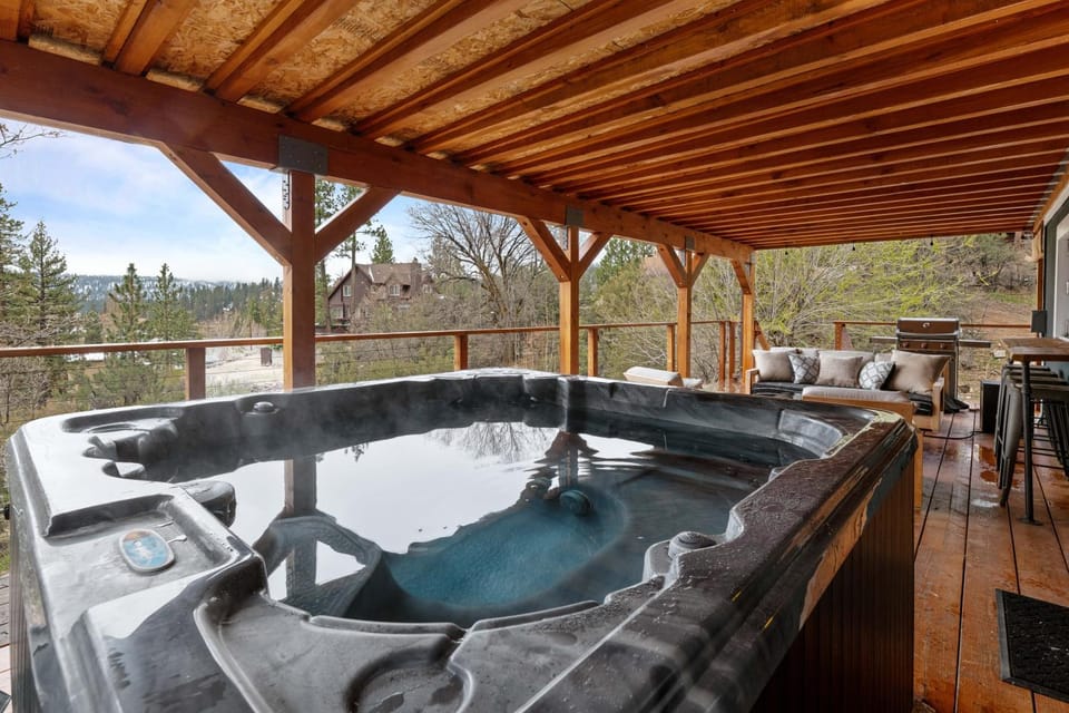 Hot Tub, Balcony/Terrace