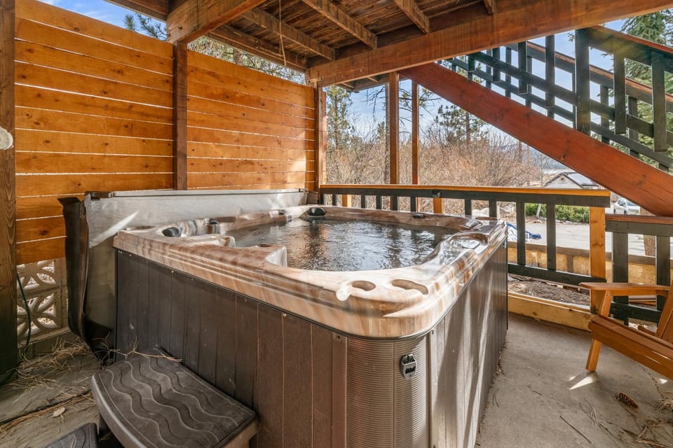 Patio, Hot Tub